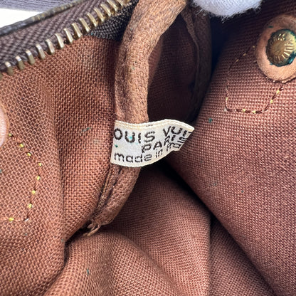 Louis Vuitton Black Handle Bags A-15202