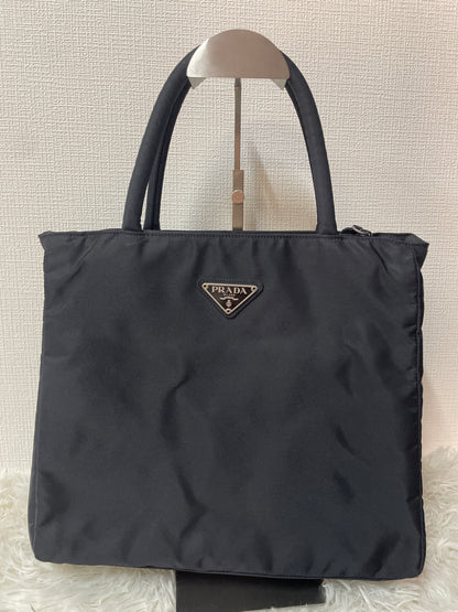Prada ブラック系 Tote Bags A-15203