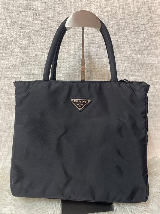 Prada ブラック系 Tote Bags A-15203