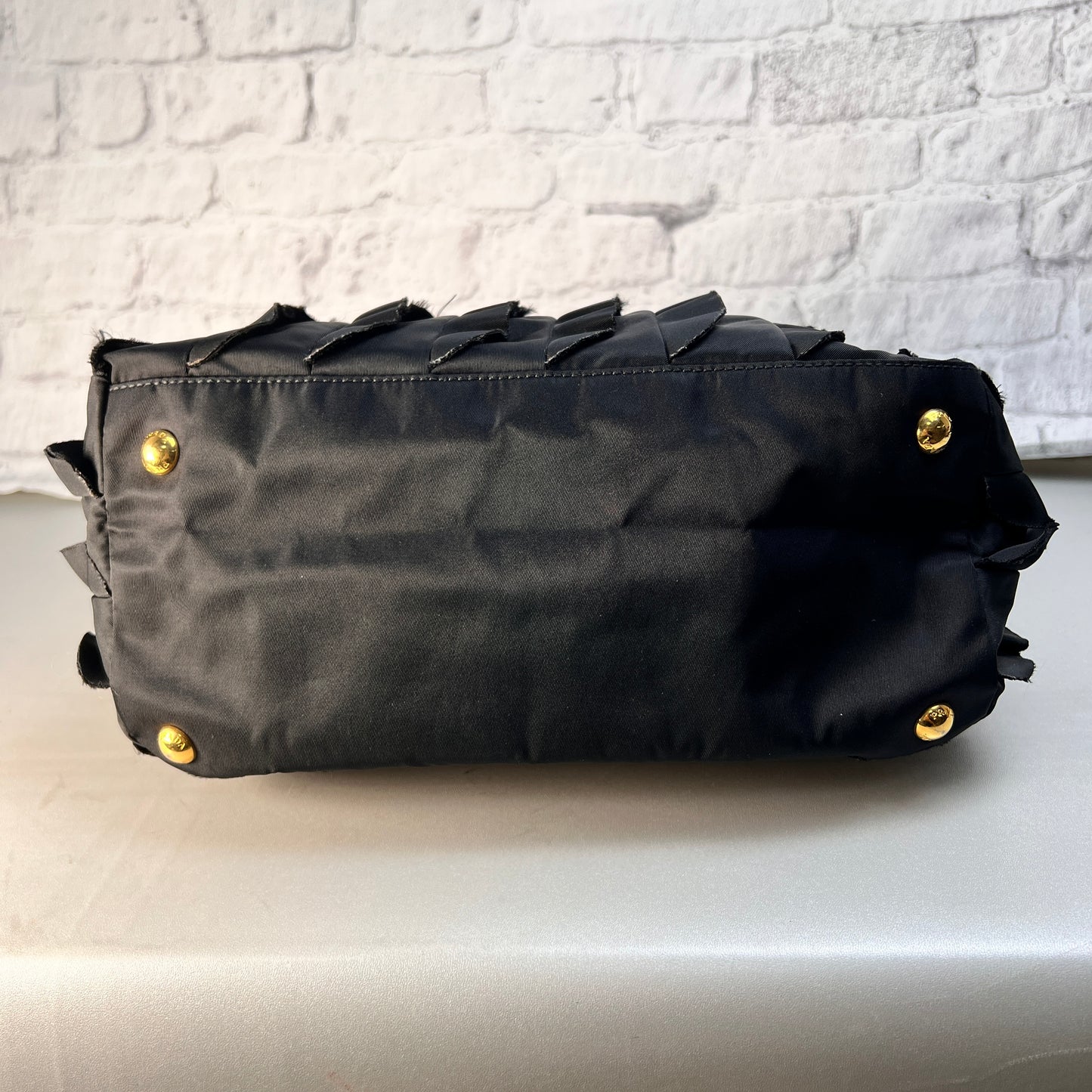 Prada Black Handle Bags A-15208