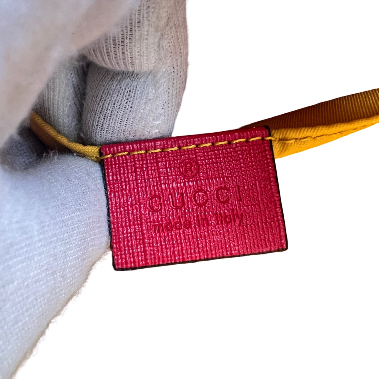 Gucci Beige Shoulder Bags A-15209