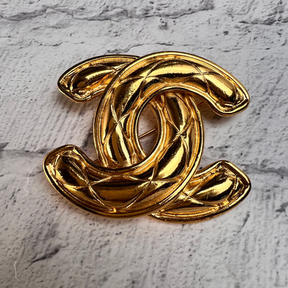 Chanel Gold Small goods A-15255