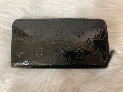 Louis Vuitton Brown Wallets A-15259