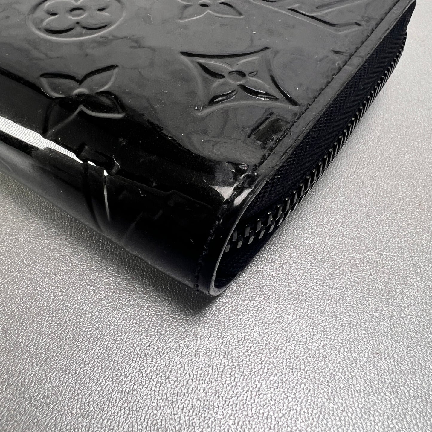 Louis Vuitton Brown Wallets A-15259
