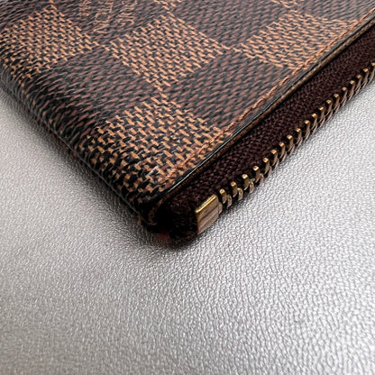Louis Vuitton Brown Wallets A-15265