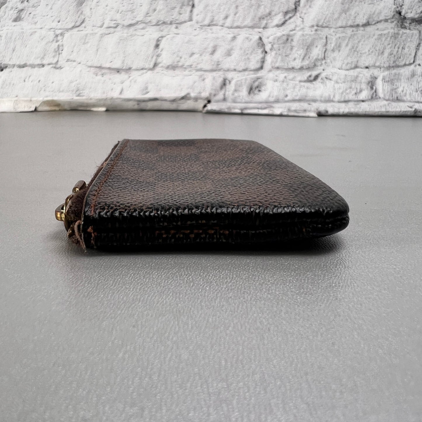 Louis Vuitton Brown Wallets A-15265
