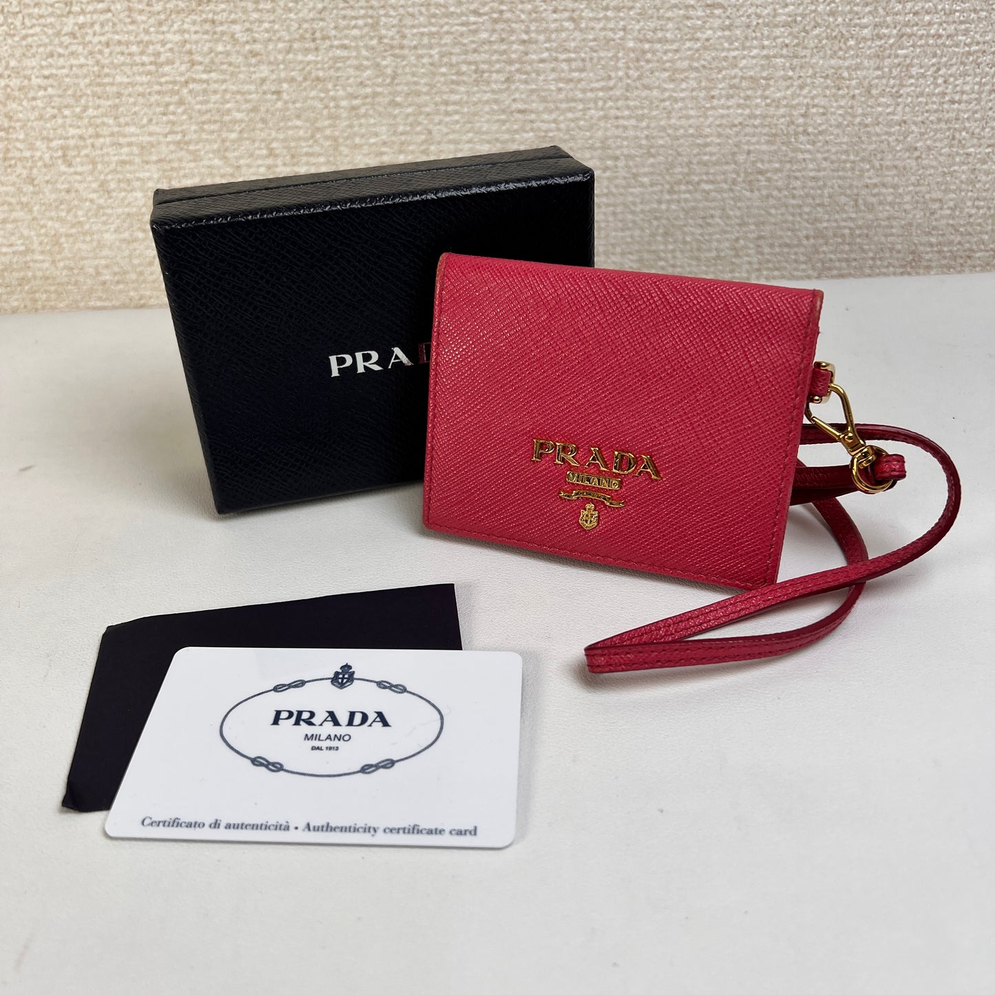 Prada Pink Small goods A-15271