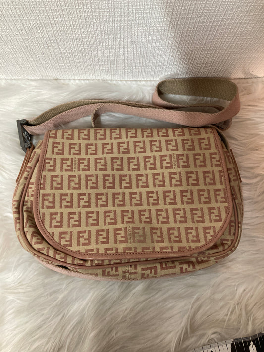 Fendi Pink Shoulder Bags A-15273