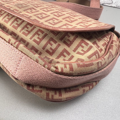 Fendi Pink Shoulder Bags A-15273
