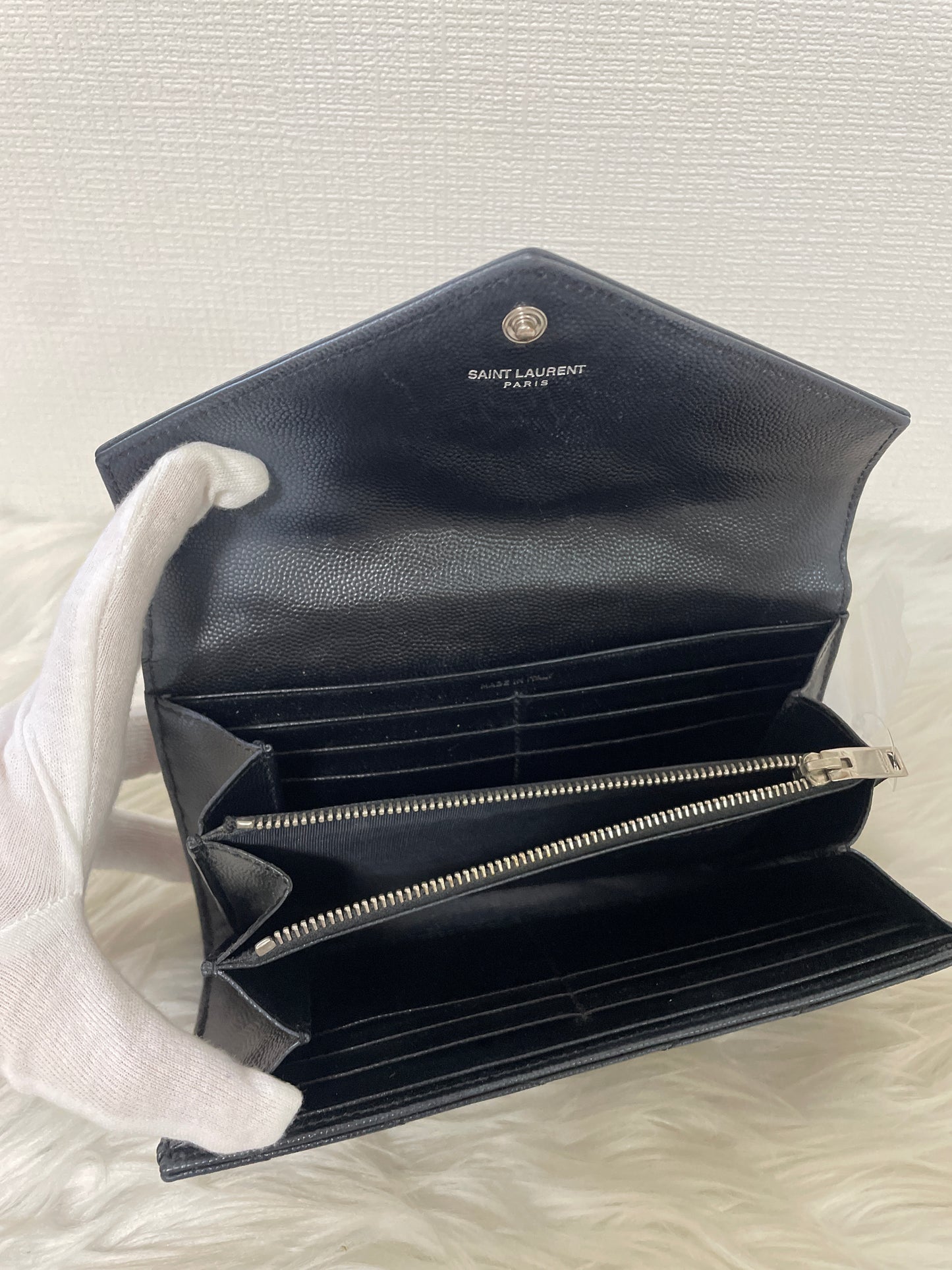 Saint Laurent Black Wallets A-15281