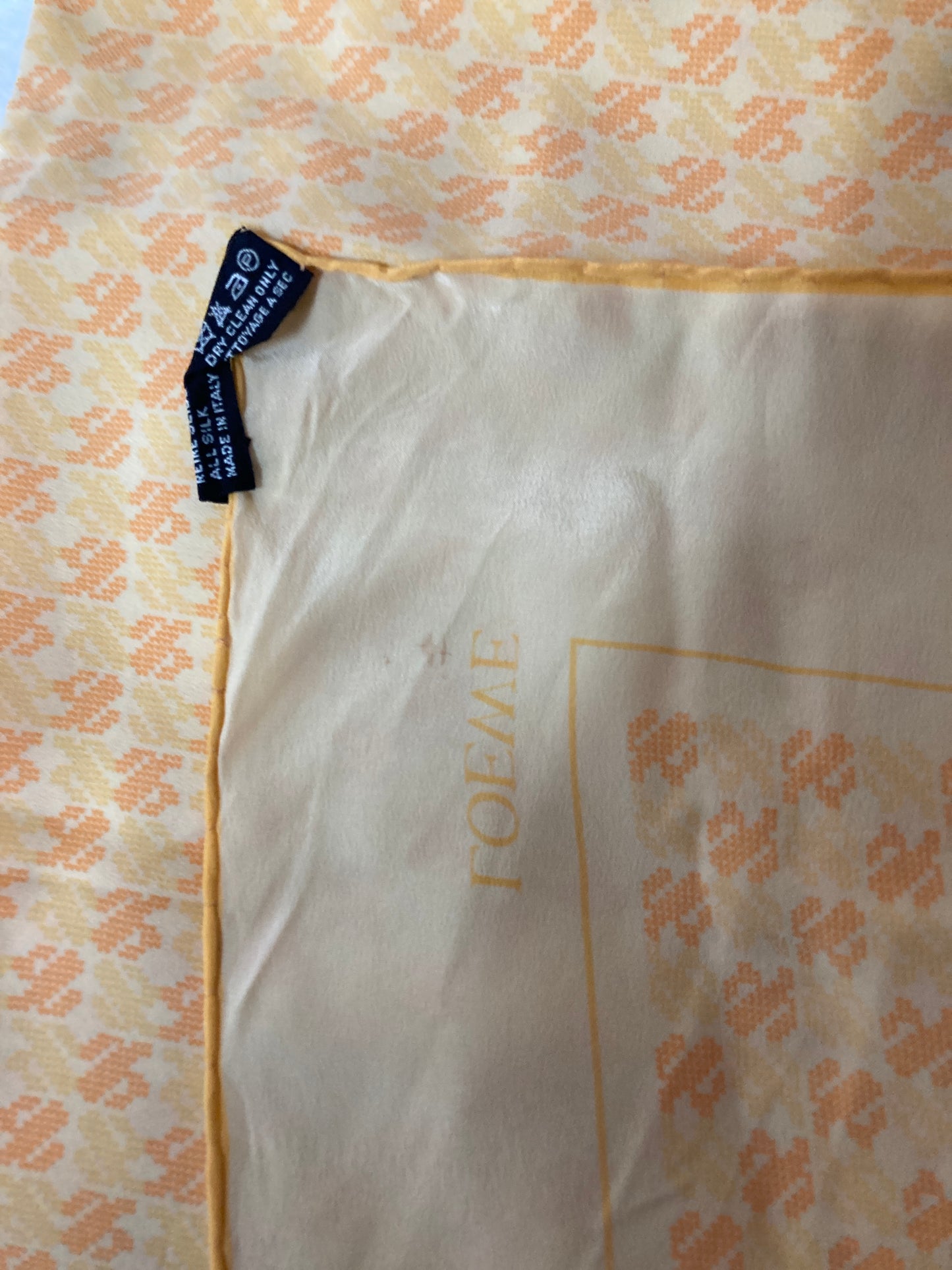 Loewe イエロー系 Scarves A-15288
