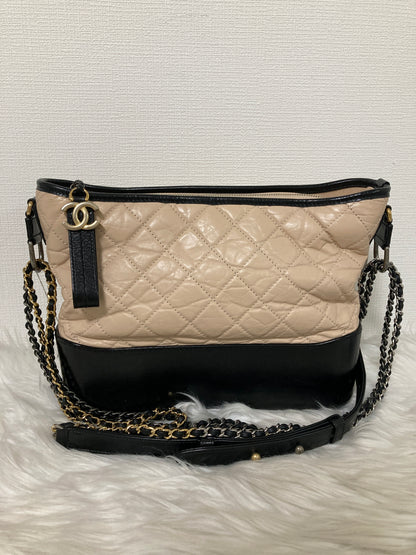 Chanel Beige Handle Bags A-15301