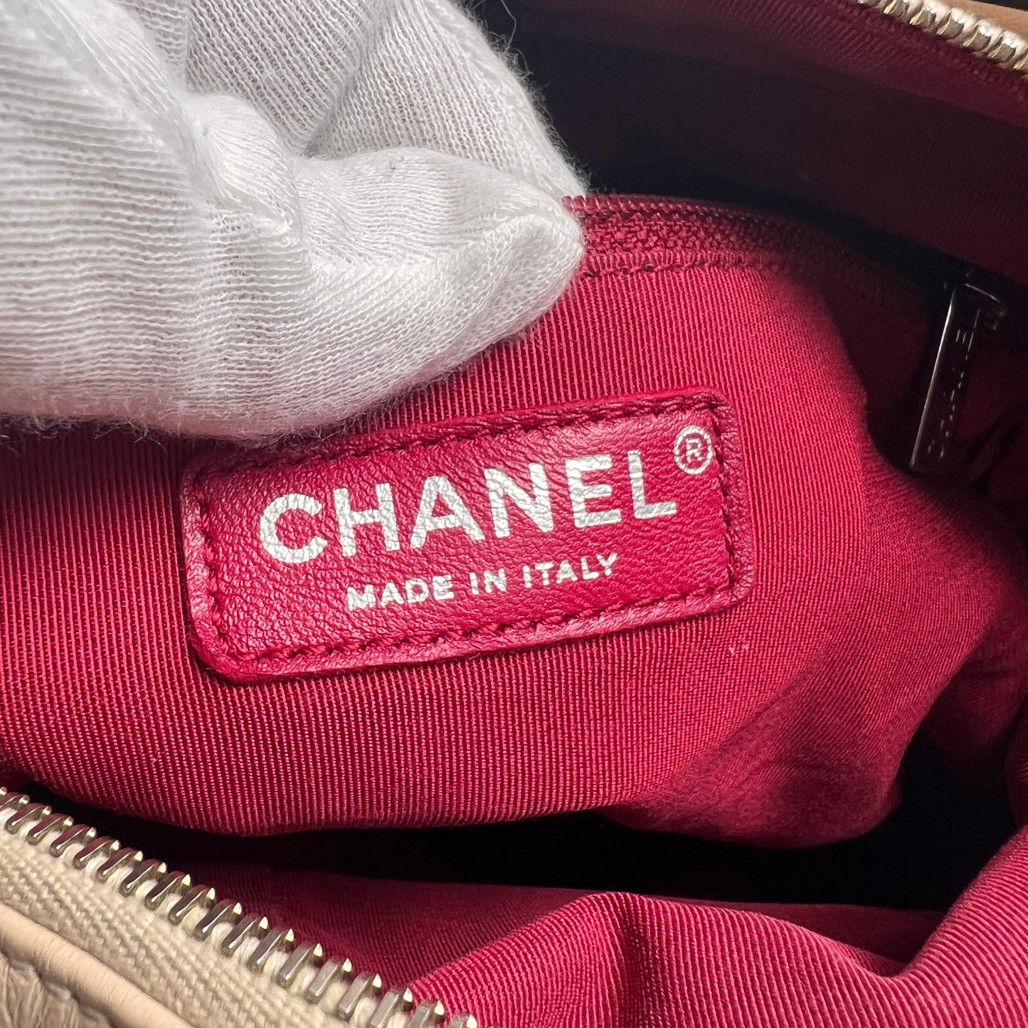 Chanel Beige Handle Bags A-15301