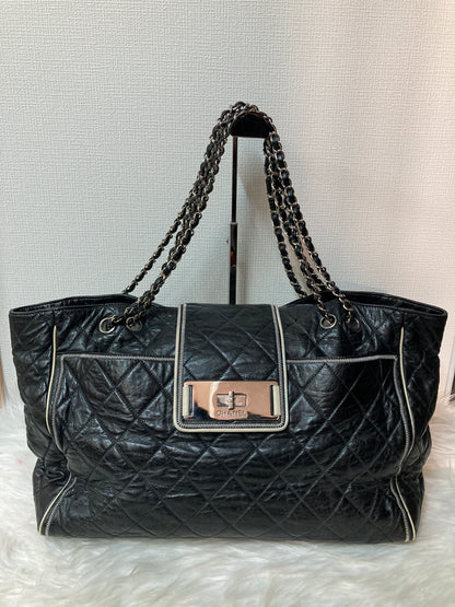 Chanel ブラック系 Tote Bags A-15310