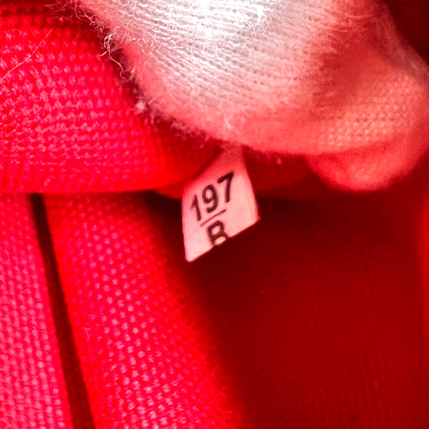 Prada Red Tote Bags A-15312