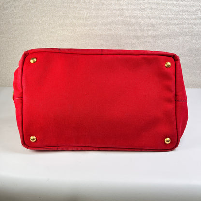 Prada Red Tote Bags A-15312