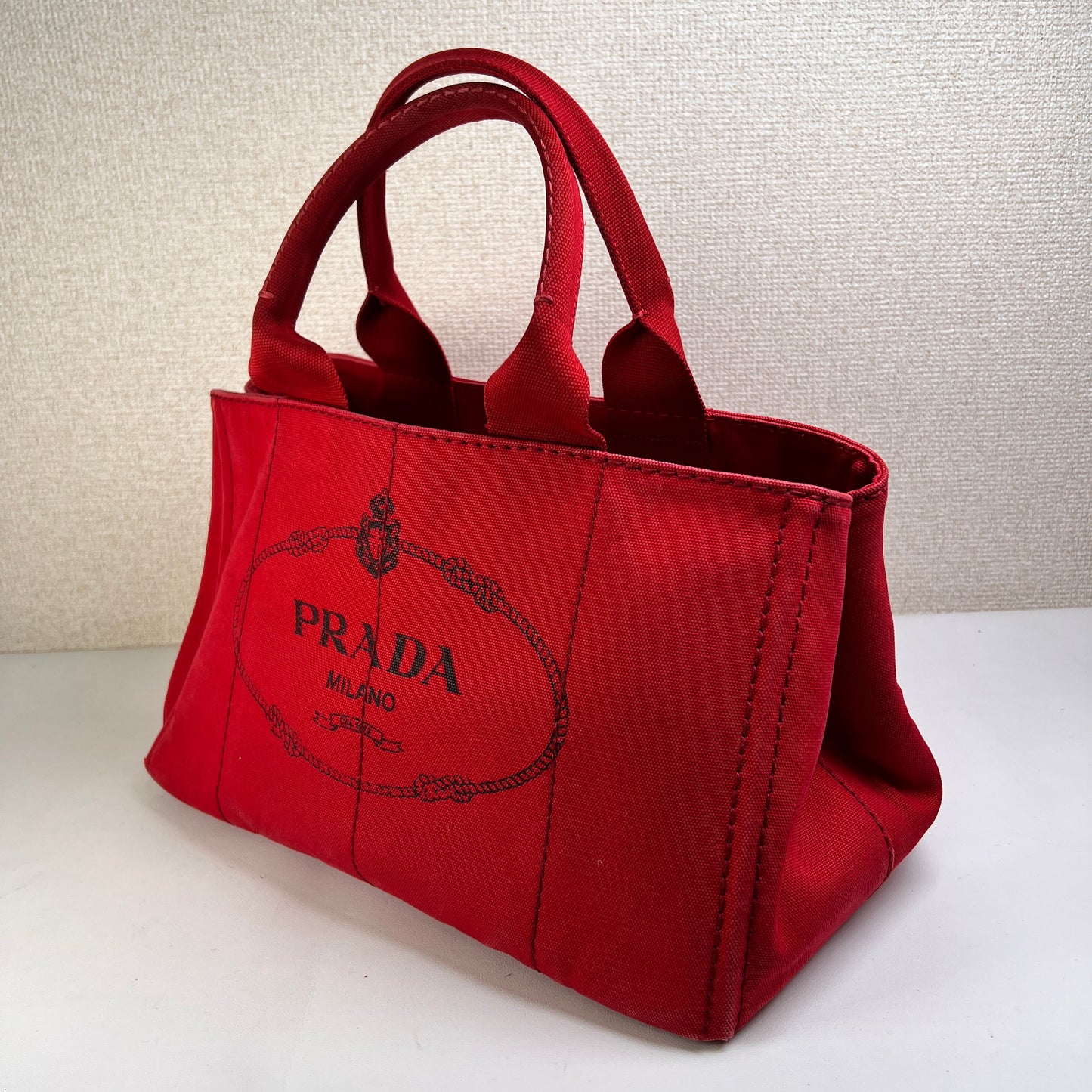 Prada Red Tote Bags A-15312