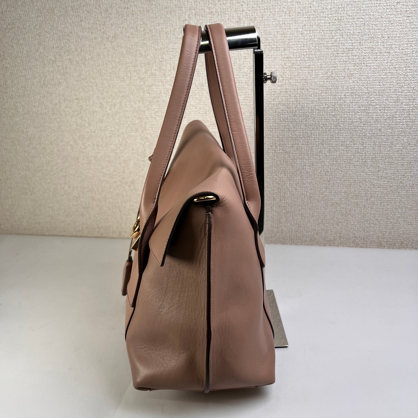Ferragamo Pink Handle Bags A-15313