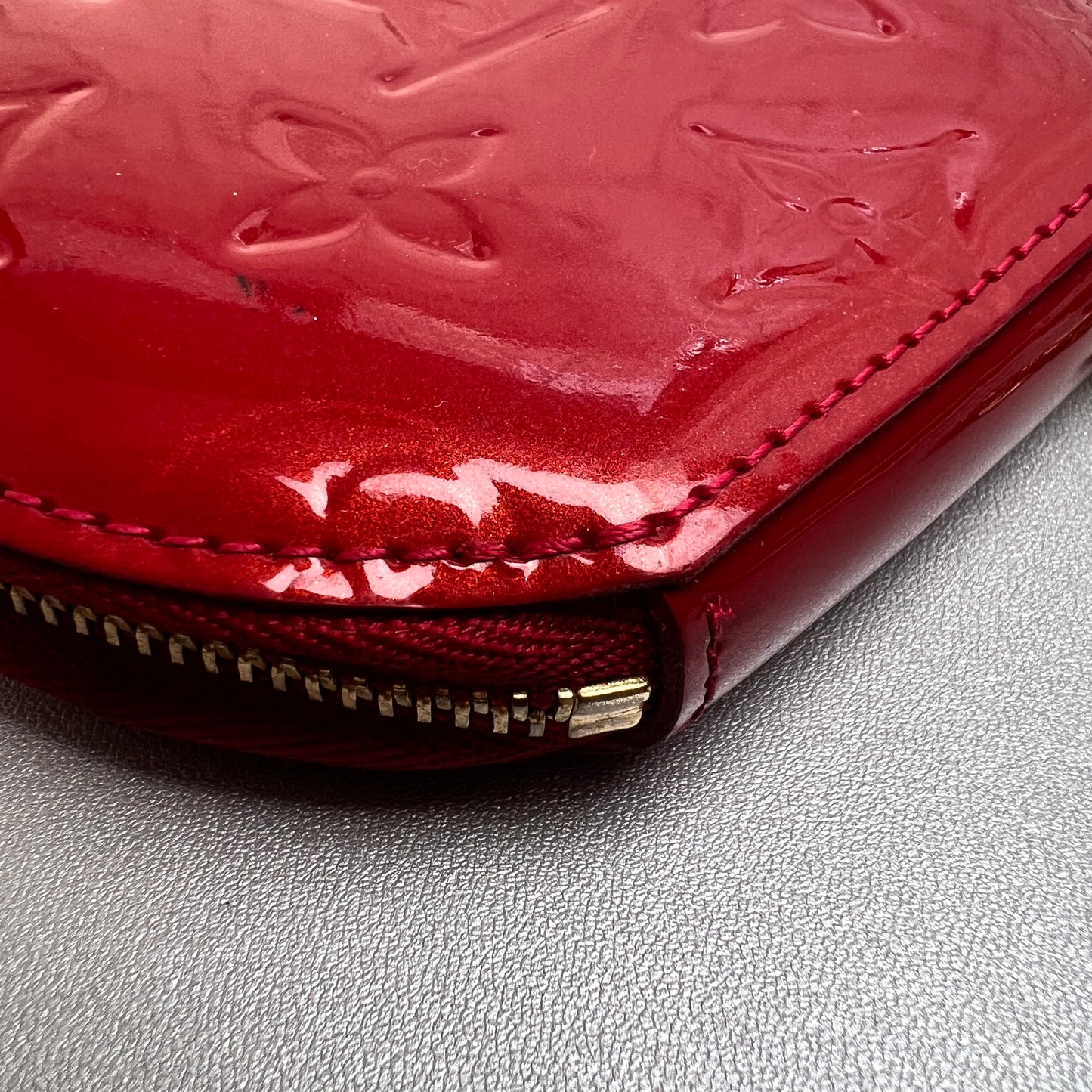 Louis Vuitton Red Wallets A-15335