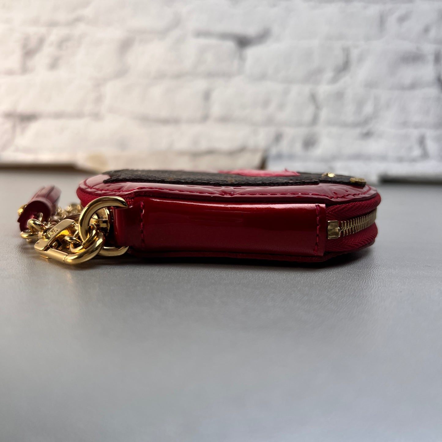 Louis Vuitton Red Wallets A-15335