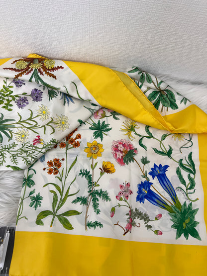 Gucci Yellow Scarves A-15342