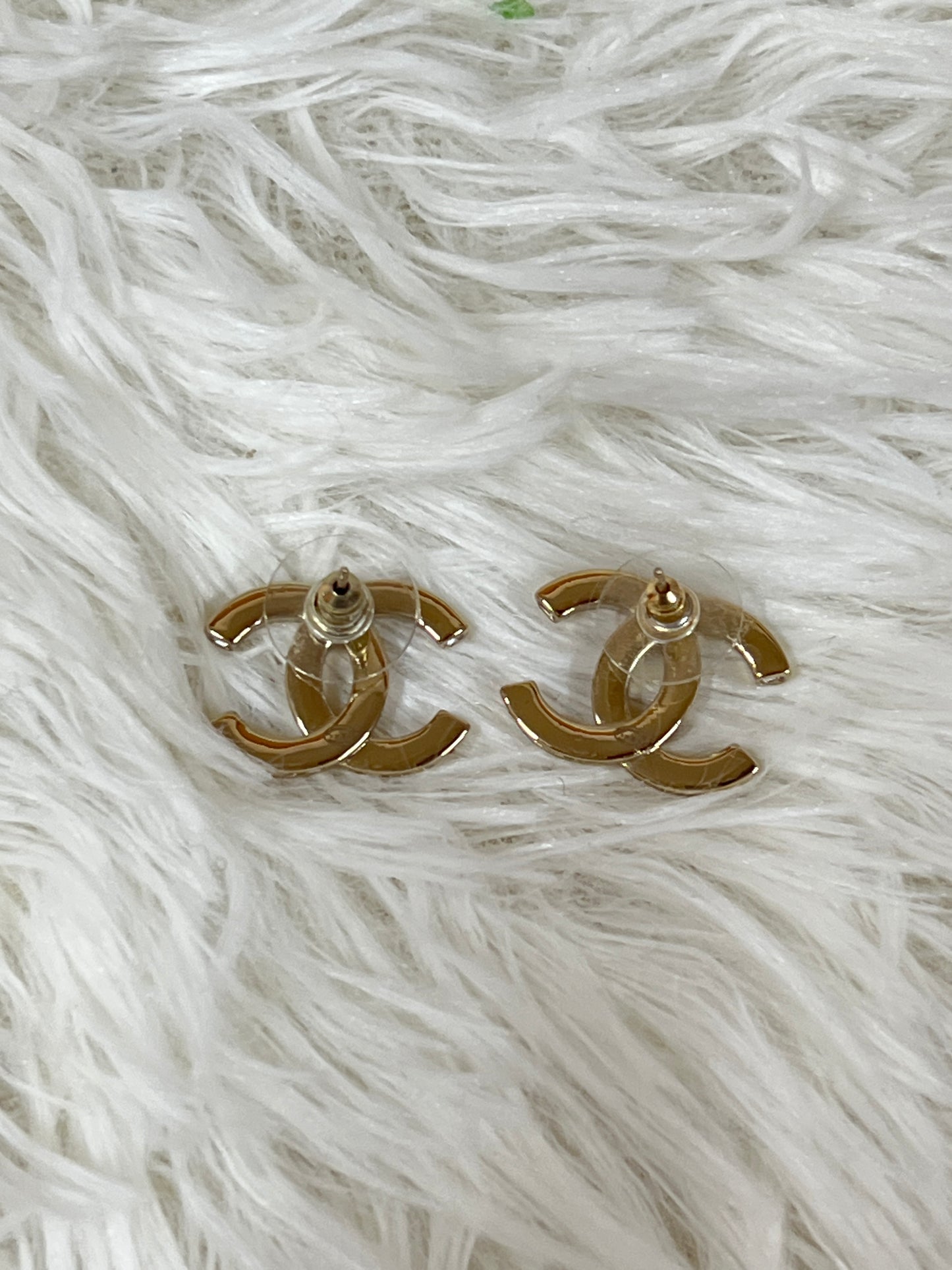 Chanel Gold Earrings A-15344