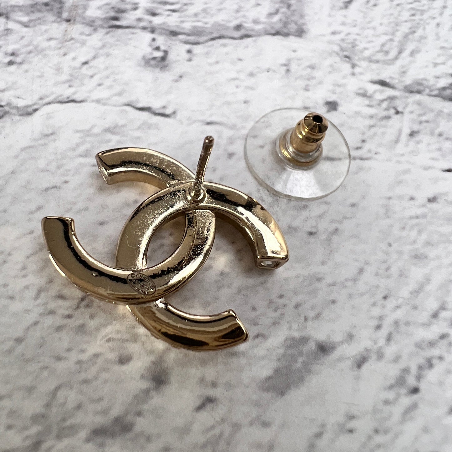 Chanel Gold Earrings A-15344