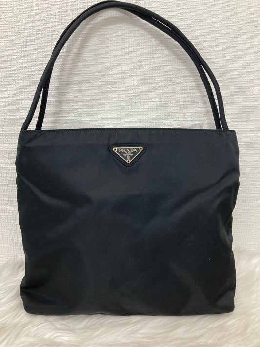 Prada Black Tote Bags A-15345