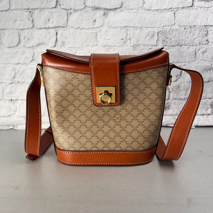 Celine Beige Shoulder Bags A-15349