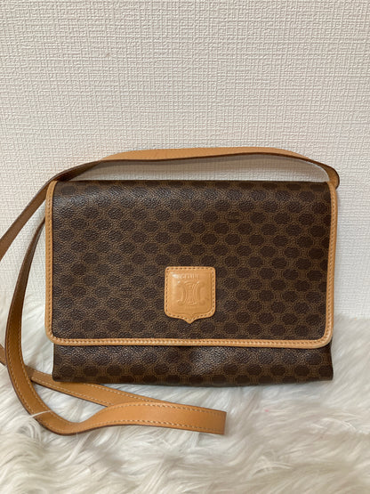 Celine Brown Shoulder Bags A-15353