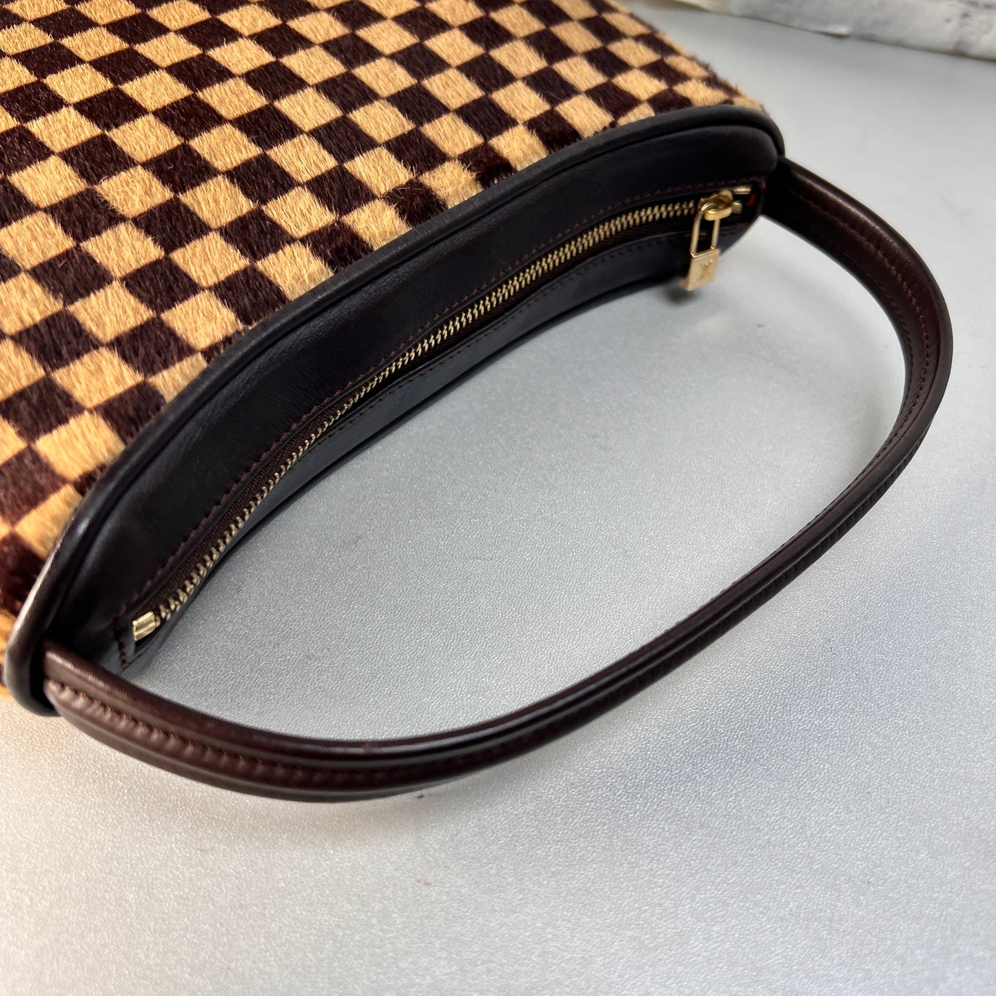 Louis Vuitton Multicolor Handle Bags A-15356