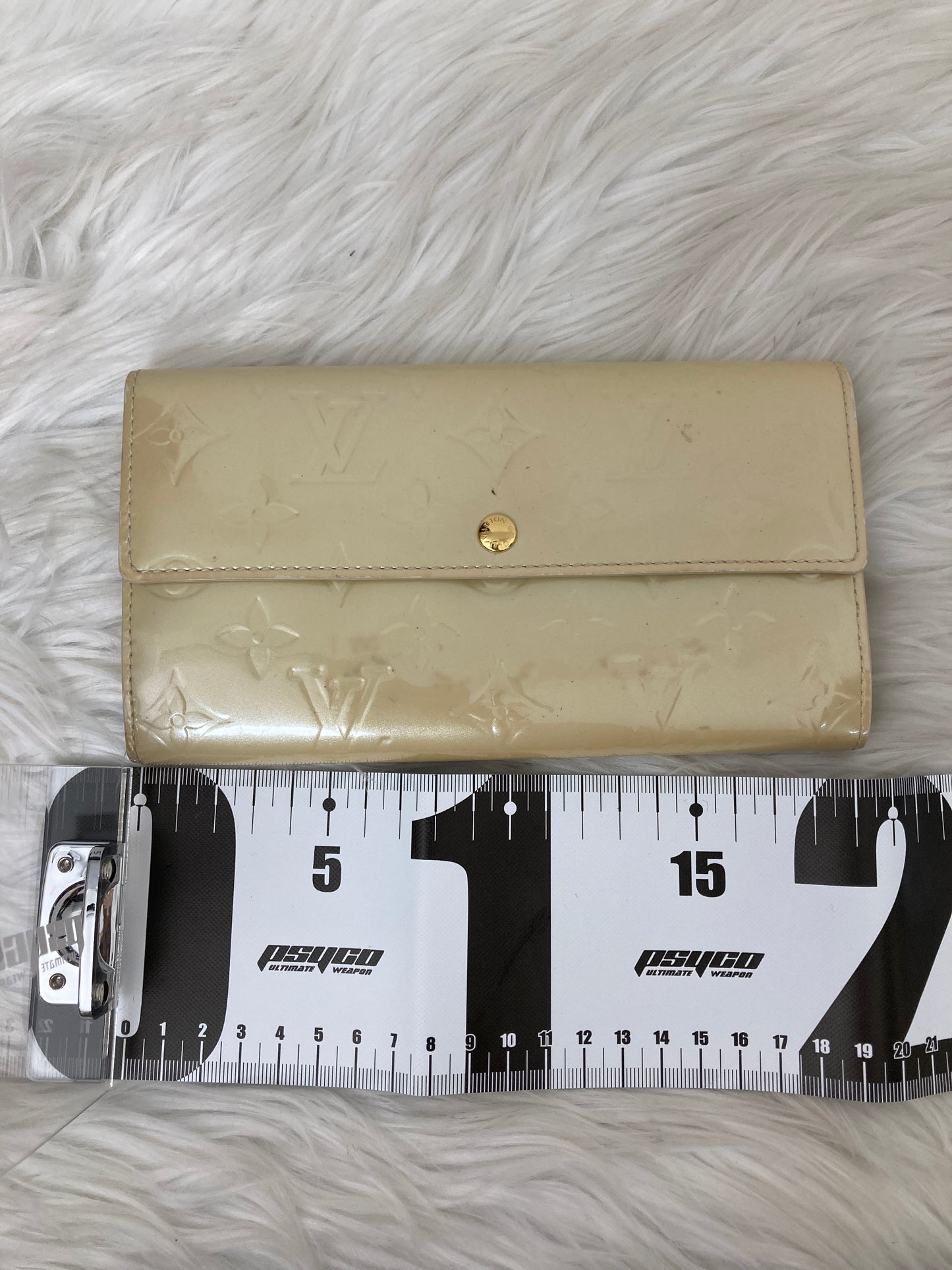 Louis Vuitton Beige Wallets A-15361