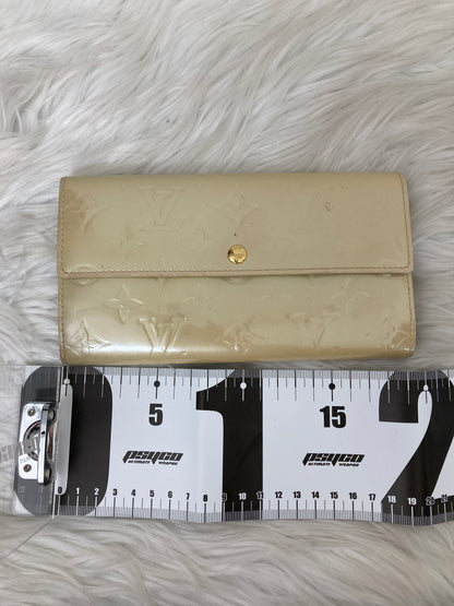 Louis Vuitton Beige Wallets A-15361