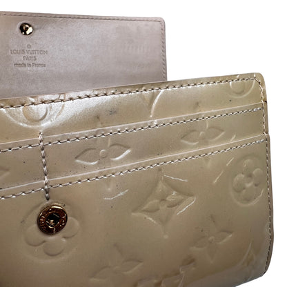 Louis Vuitton Beige Wallets A-15361