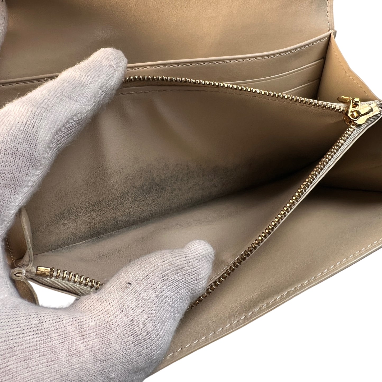 Louis Vuitton Beige Wallets A-15361