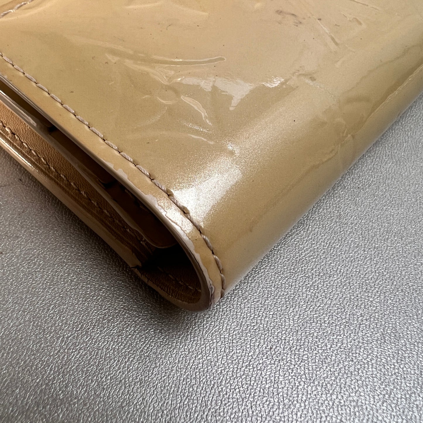 Louis Vuitton Beige Wallets A-15361