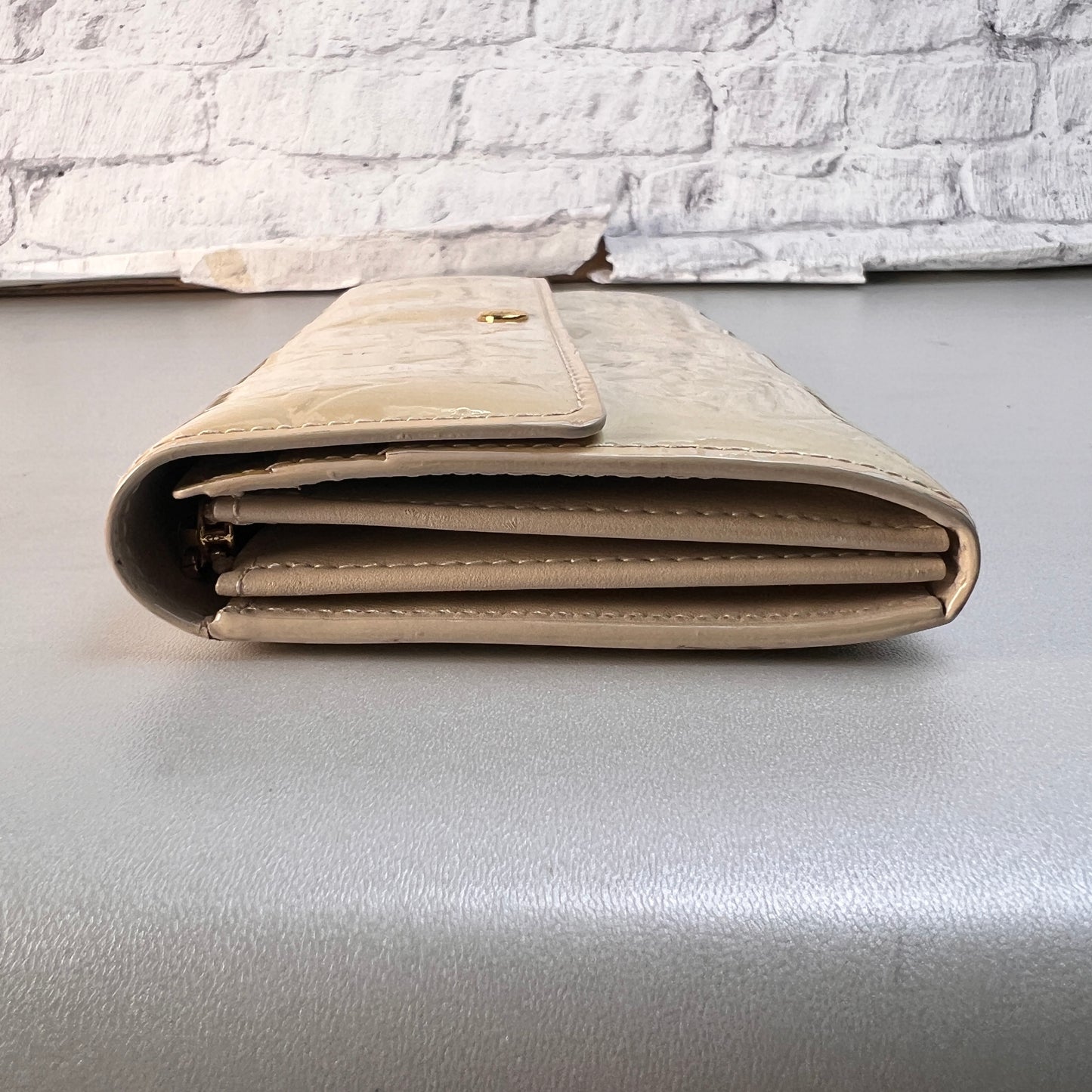 Louis Vuitton Beige Wallets A-15361