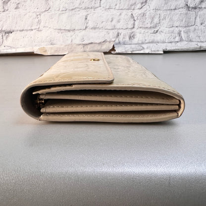 Louis Vuitton Beige Wallets A-15361