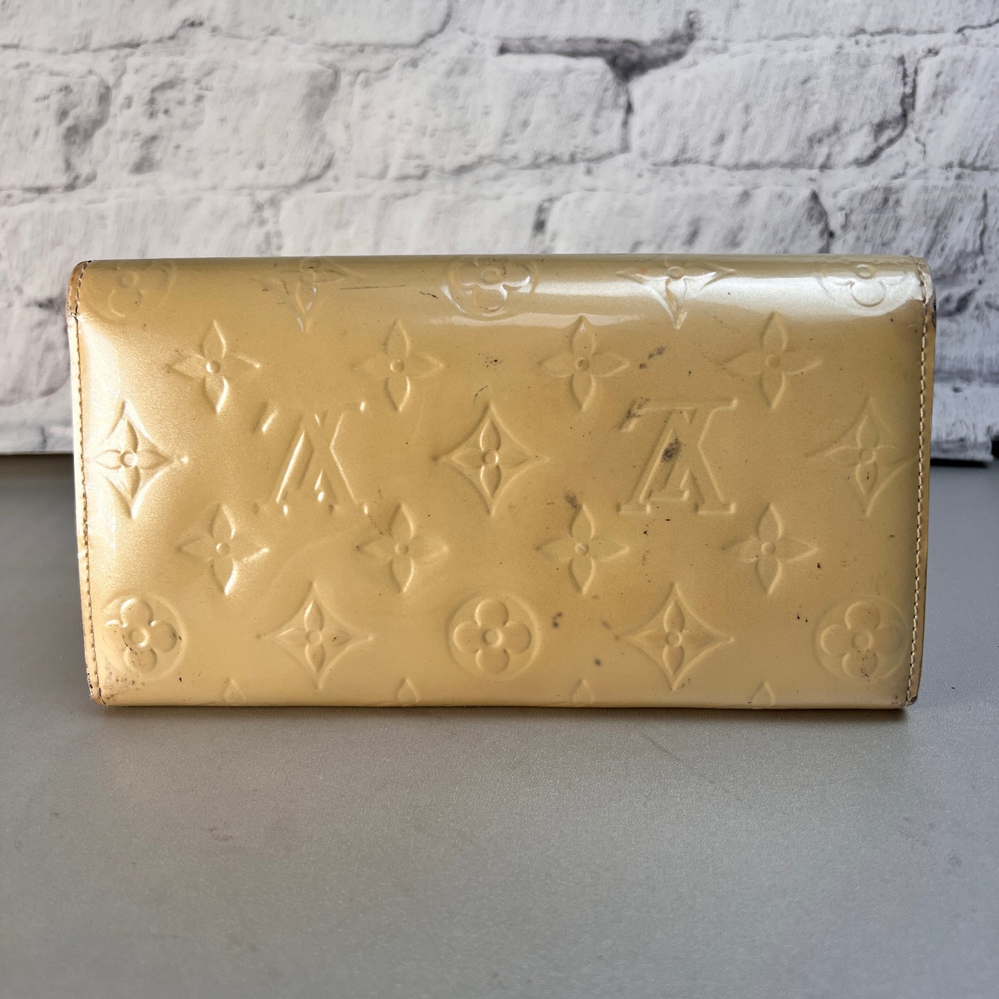 Louis Vuitton Beige Wallets A-15361
