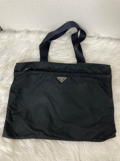 Prada Black Tote Bags A-15366