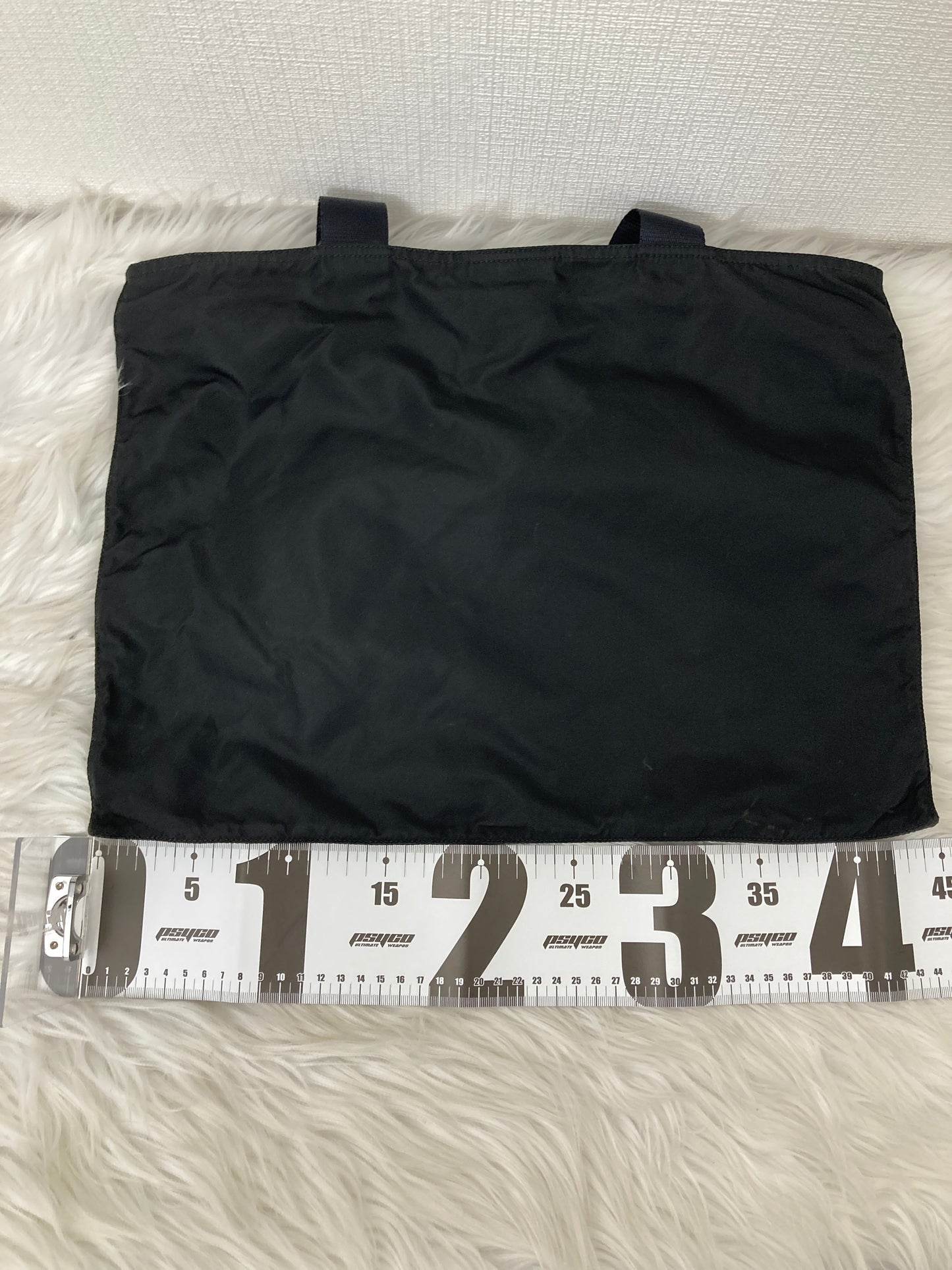 Prada Black Tote Bags A-15366
