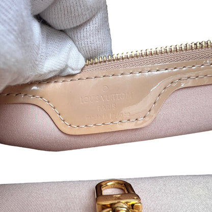 Louis Vuitton Beige Tote Bags A-15367