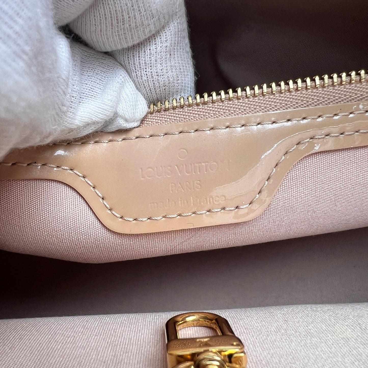 Louis Vuitton Beige Tote Bags A-15367