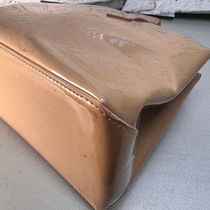 Louis Vuitton Beige Tote Bags A-15367