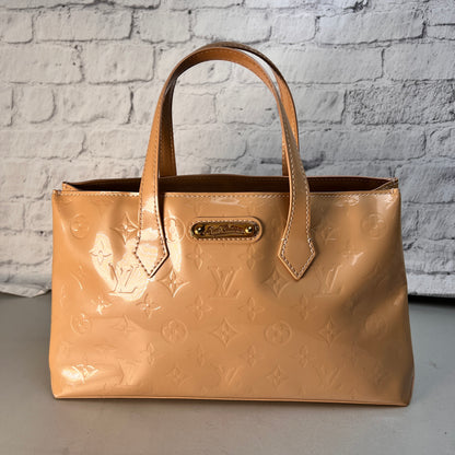 Louis Vuitton Beige Tote Bags A-15367