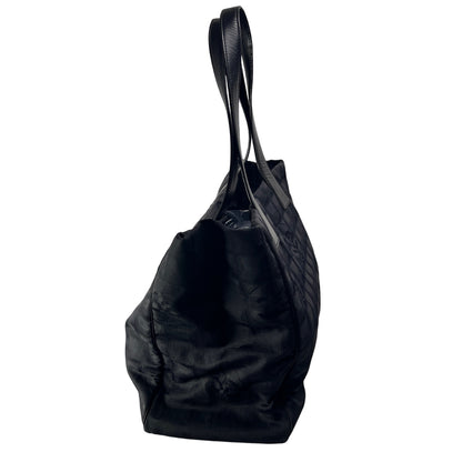 Chanel Black Tote Bags A-15369