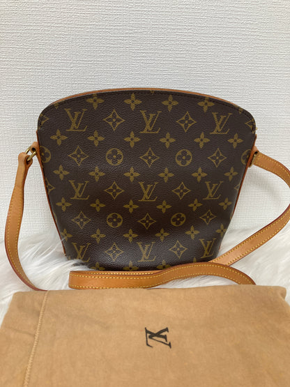 Louis Vuitton Brown Shoulder Bags A-15370