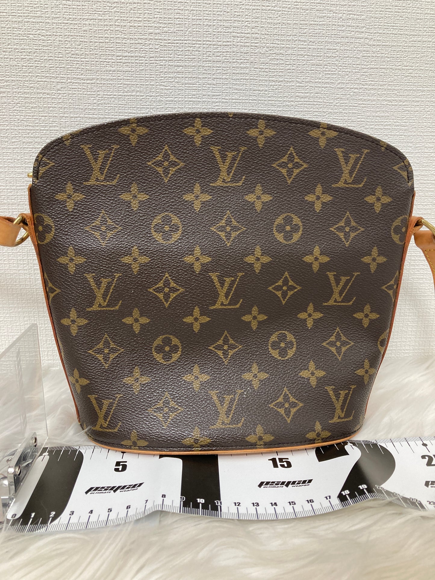 Louis Vuitton Brown Shoulder Bags A-15370