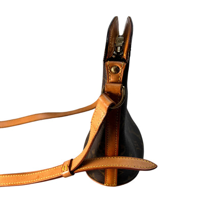 Louis Vuitton Brown Shoulder Bags A-15370