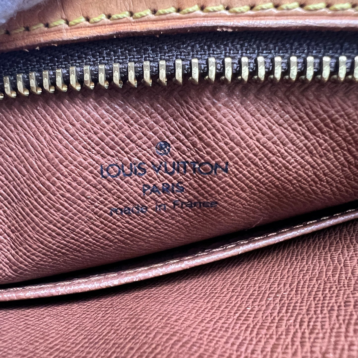 Louis Vuitton Brown Shoulder Bags A-15370
